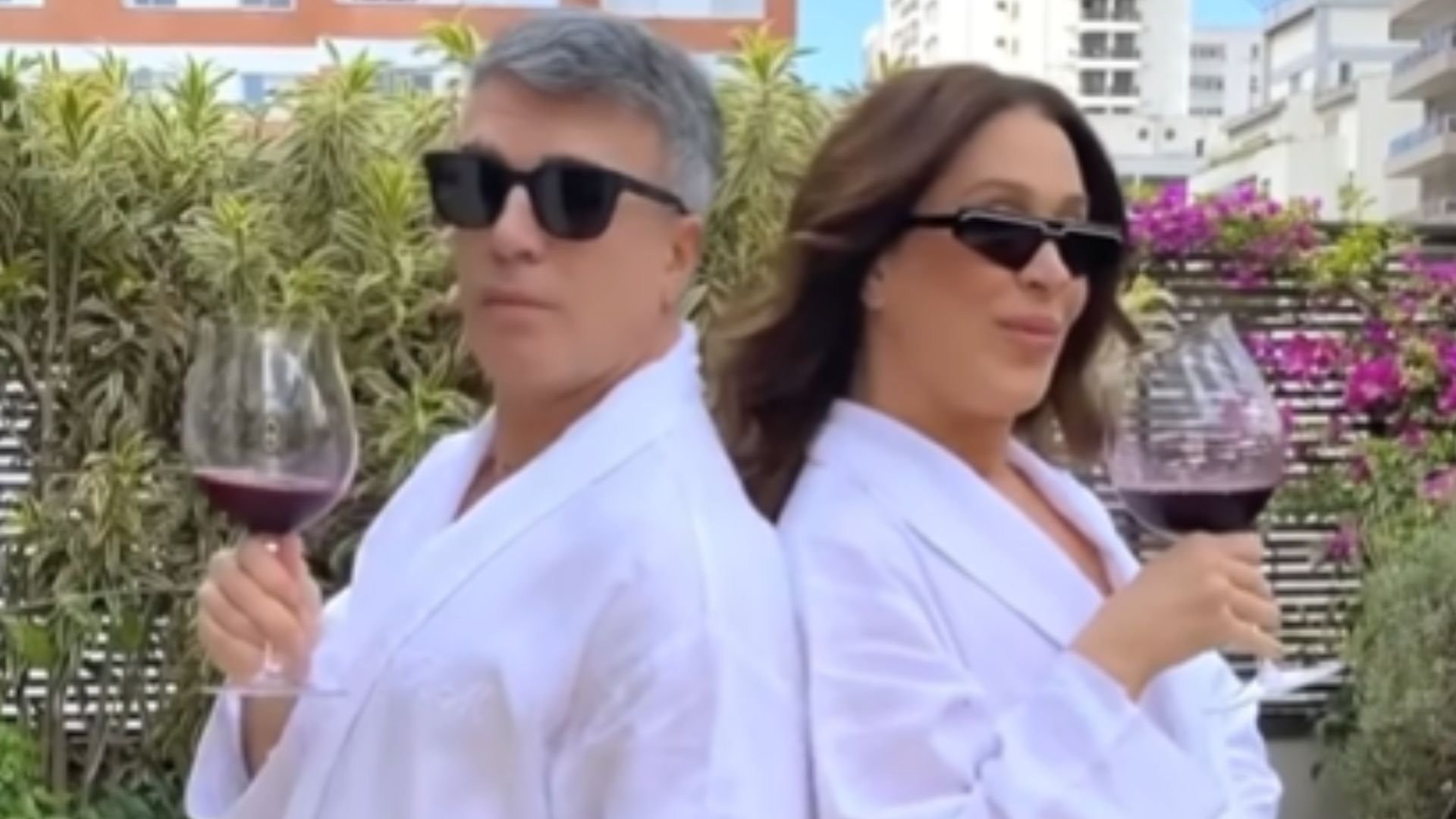 Claudia Raia homenageia Jarbas Homem de Mello em data especial: ‘Parceiro’