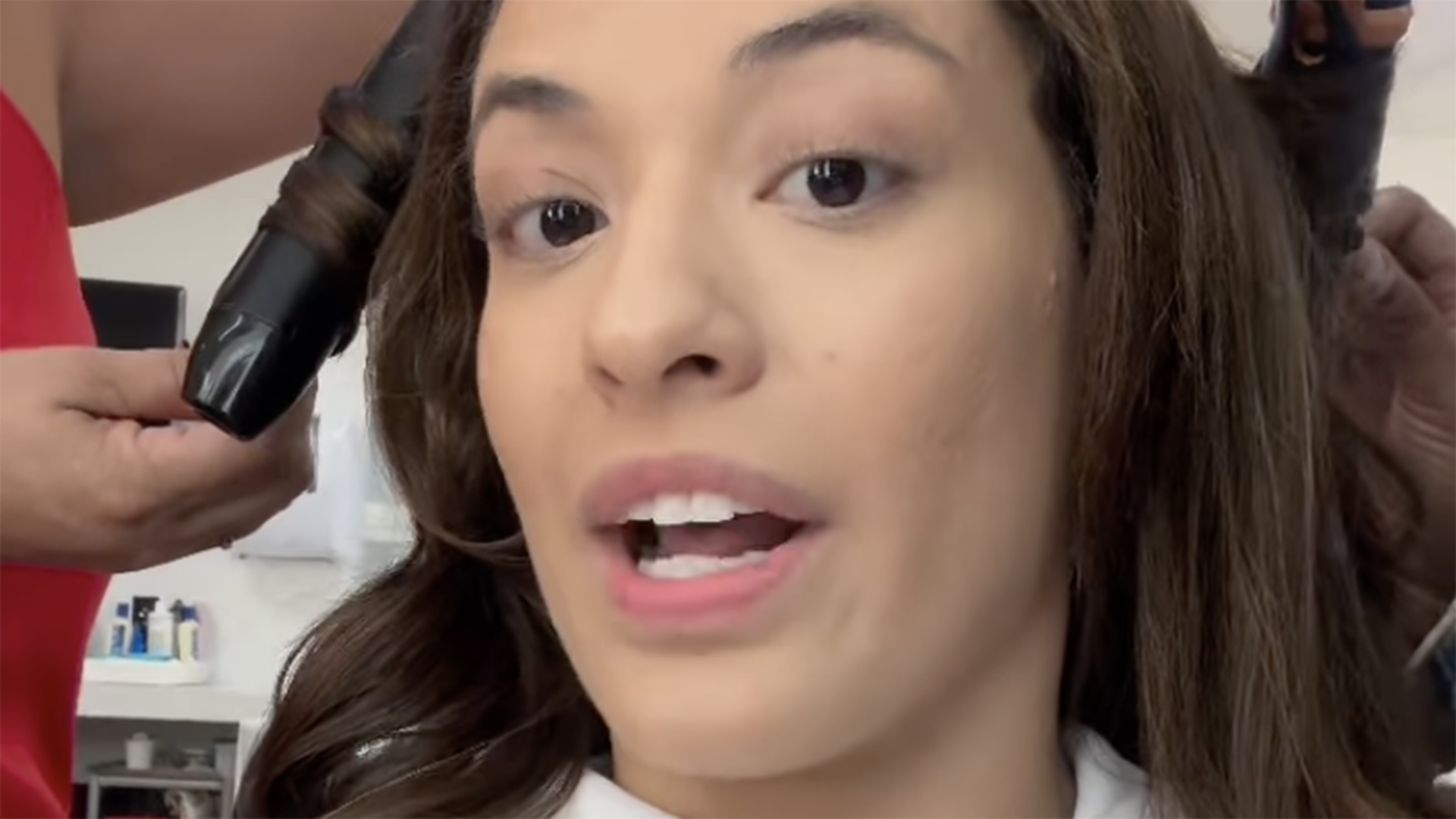 Ex-BBB Beatriz Reis alfineta os haters: ‘Amo a imaginação’
