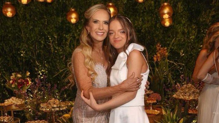 Helô Pinheiro se derrete ao falar de Rafa Justus no dia de sua festa de 15 anos: ‘Cheia de luz’