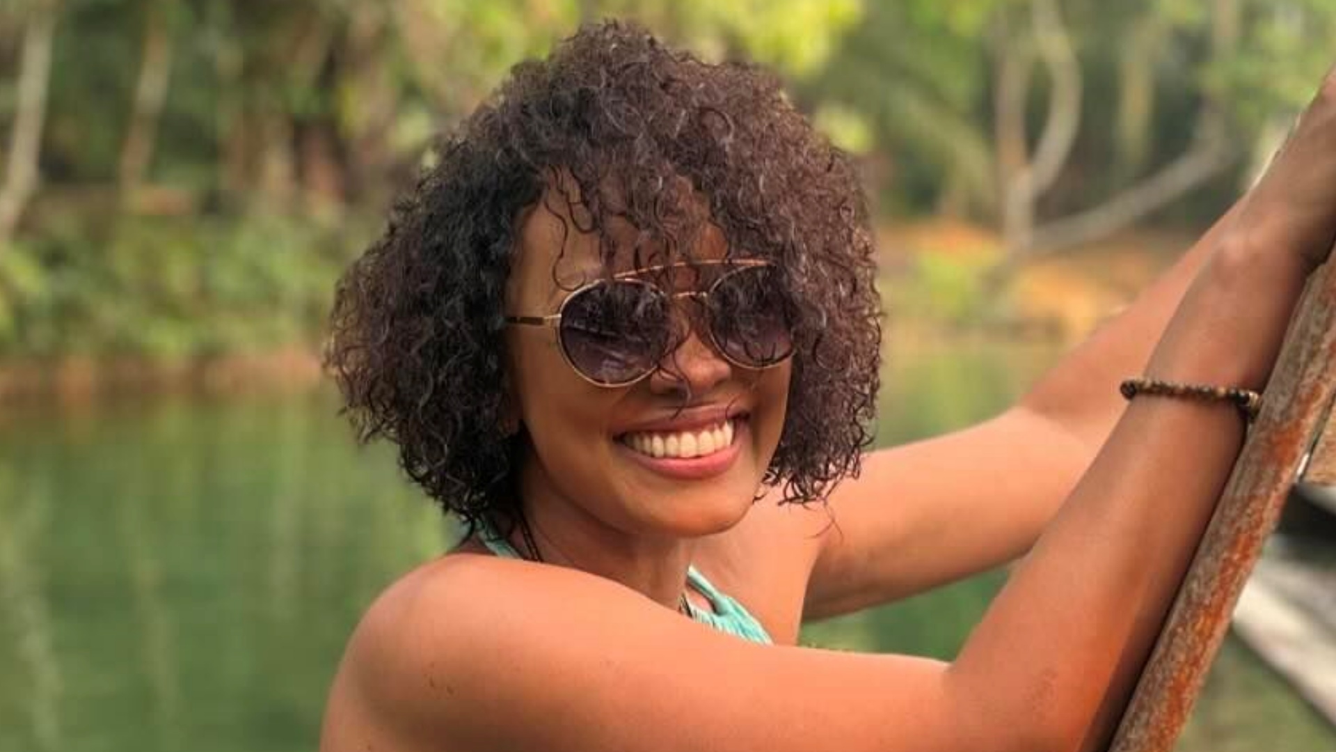 Isabel Fillardis ostenta beleza natural em cliques na natureza: “Maravilhosa”