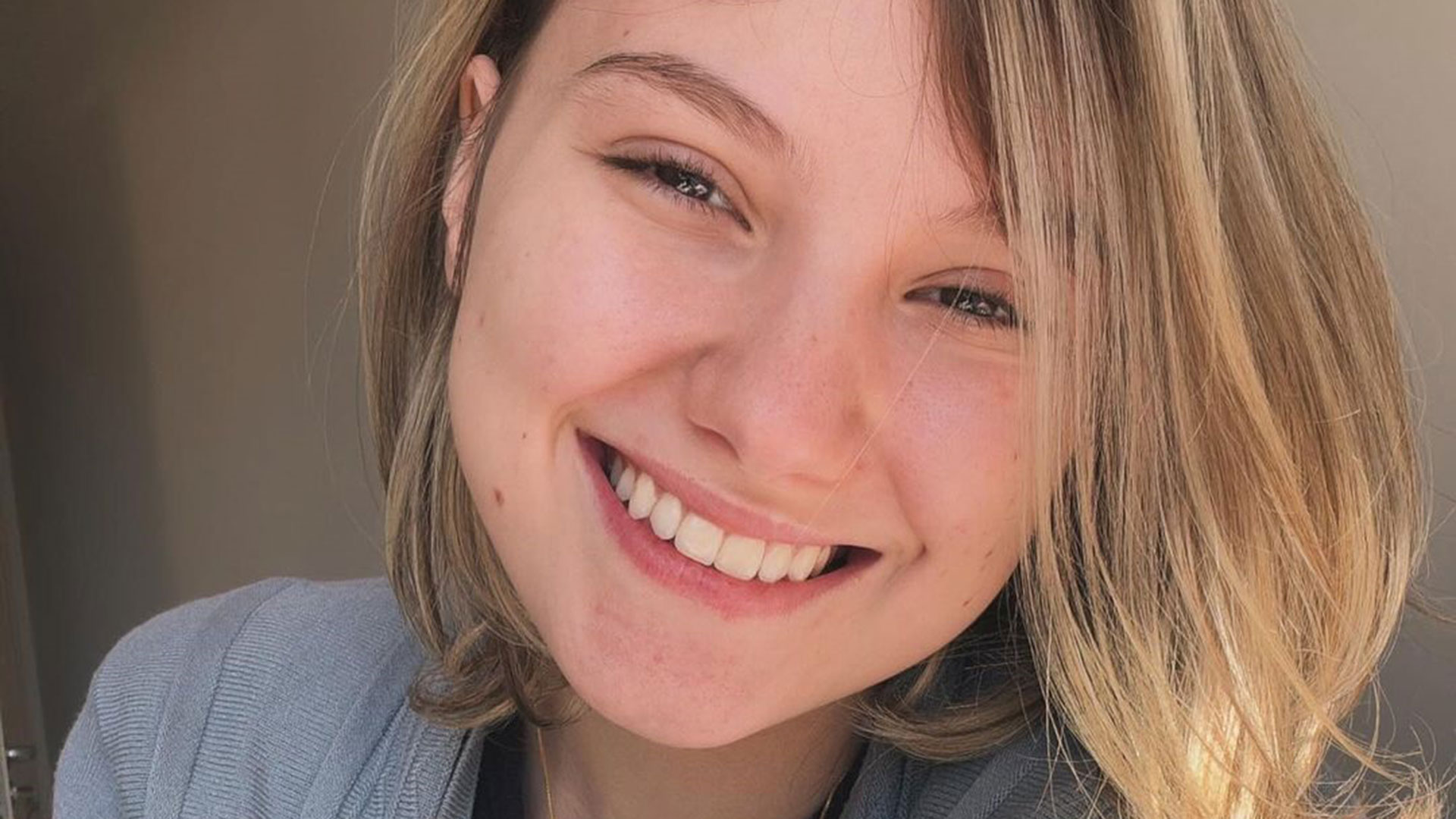 Com câncer terminal, Isabel Veloso exibe barriguinha da gravidez