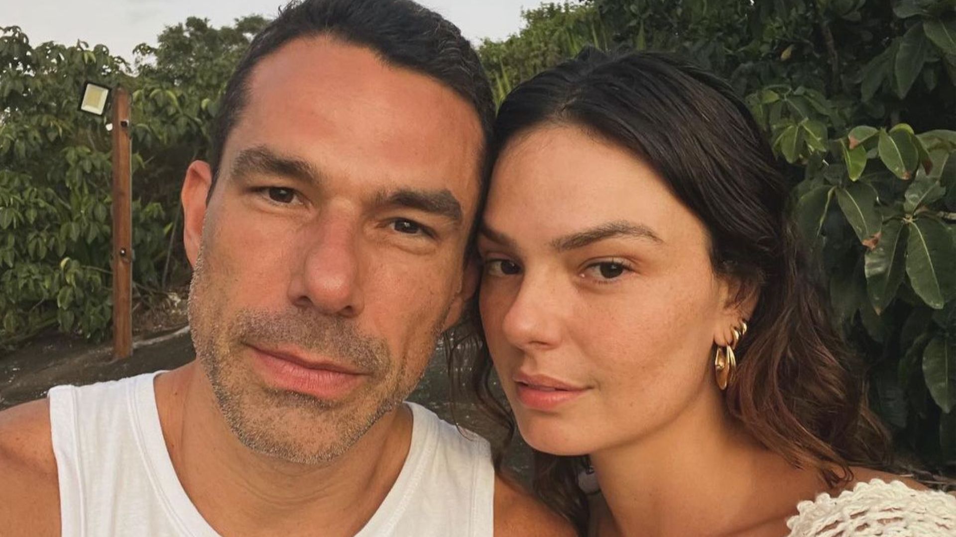 Noivos, Isis Valverde e Marcus Buaiz definem local de casamento