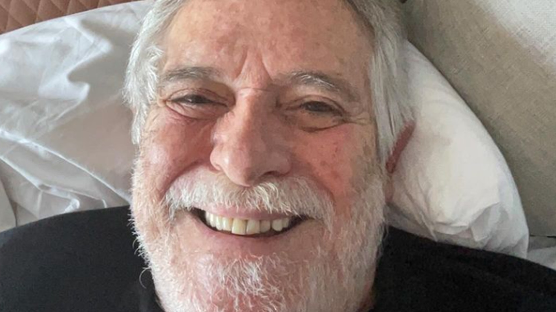 José de Abreu fala da namorada 51 anos mais jovem: “Tem muito preconceito”