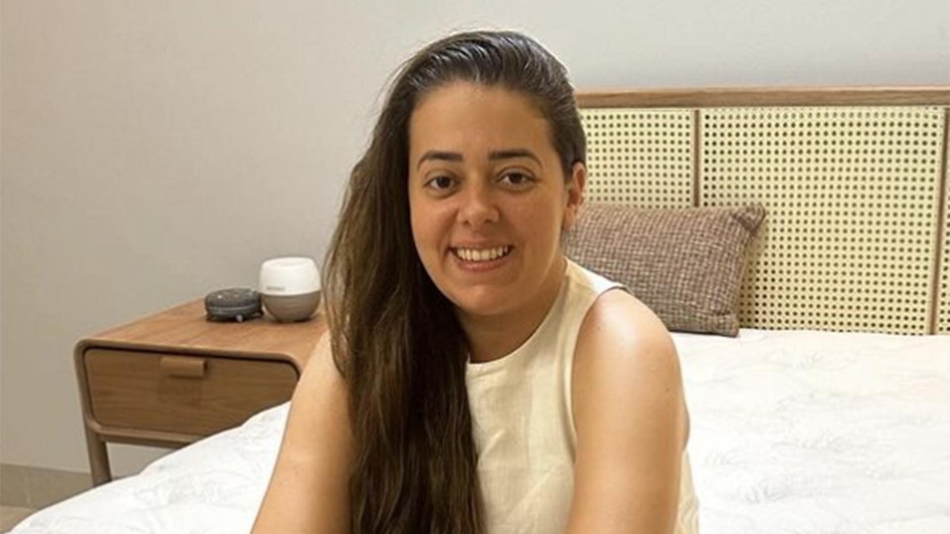 Influenciadora acorda da sedação após ter complicação no parto
