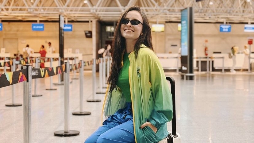 Larissa Manoela embarca para Olimpíadas de Paris e revela missão especial