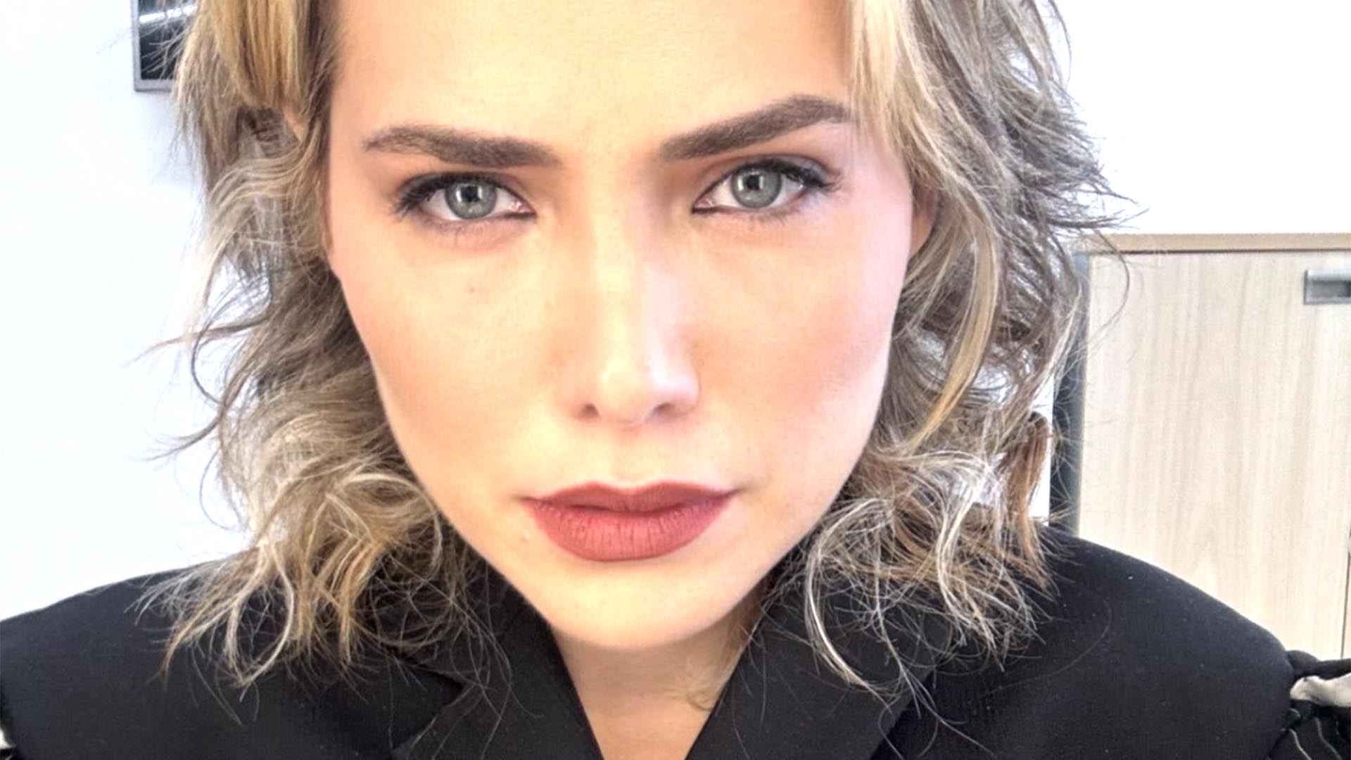 Leticia Colin abre o jogo sobre relação com o ex-marido após separação