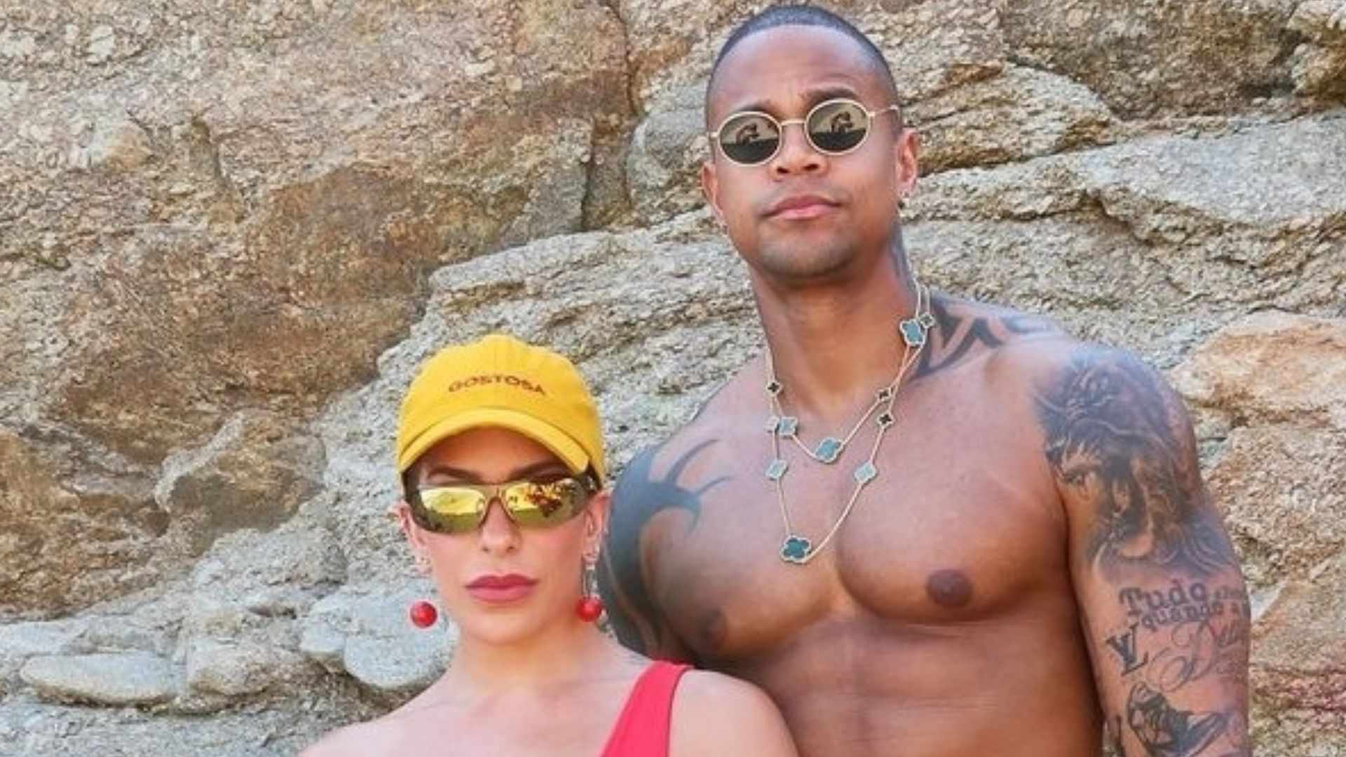 Lore Improta e Léo Santana chocam com curvas musculosas na Grécia: ‘Deuses’