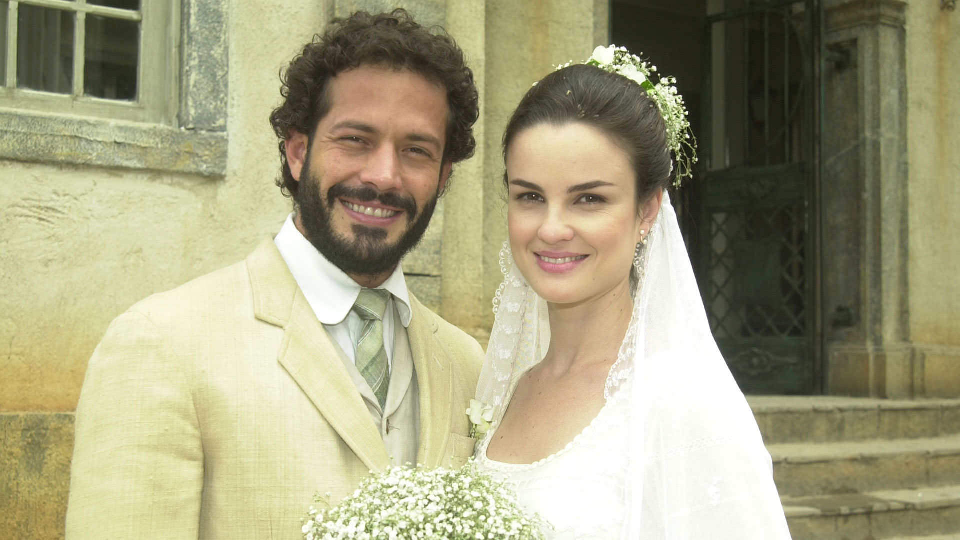 Carolina Kasting relembra briga com Malvino Salvador em Cabocla