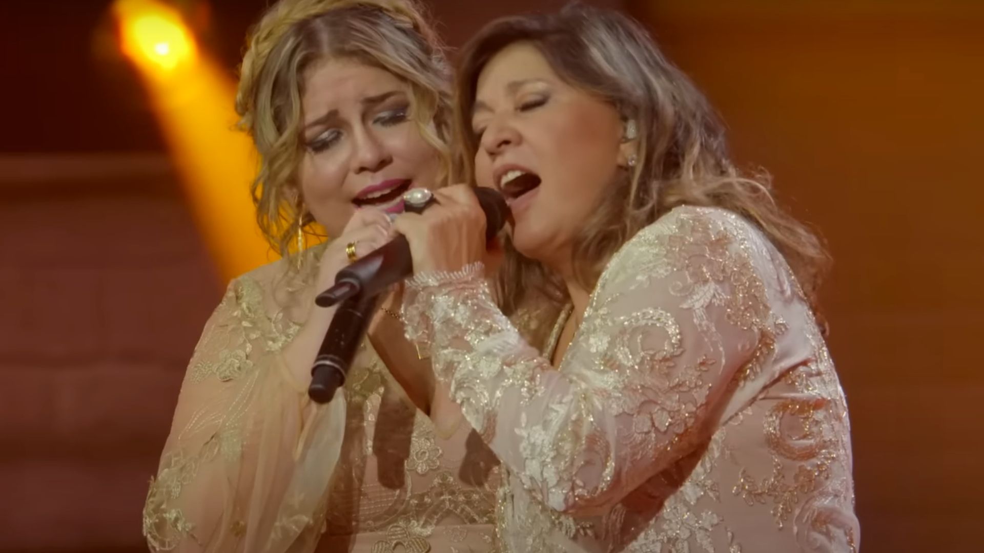Roberta Miranda lamenta falta de convite para tributo à Marília Mendonça
