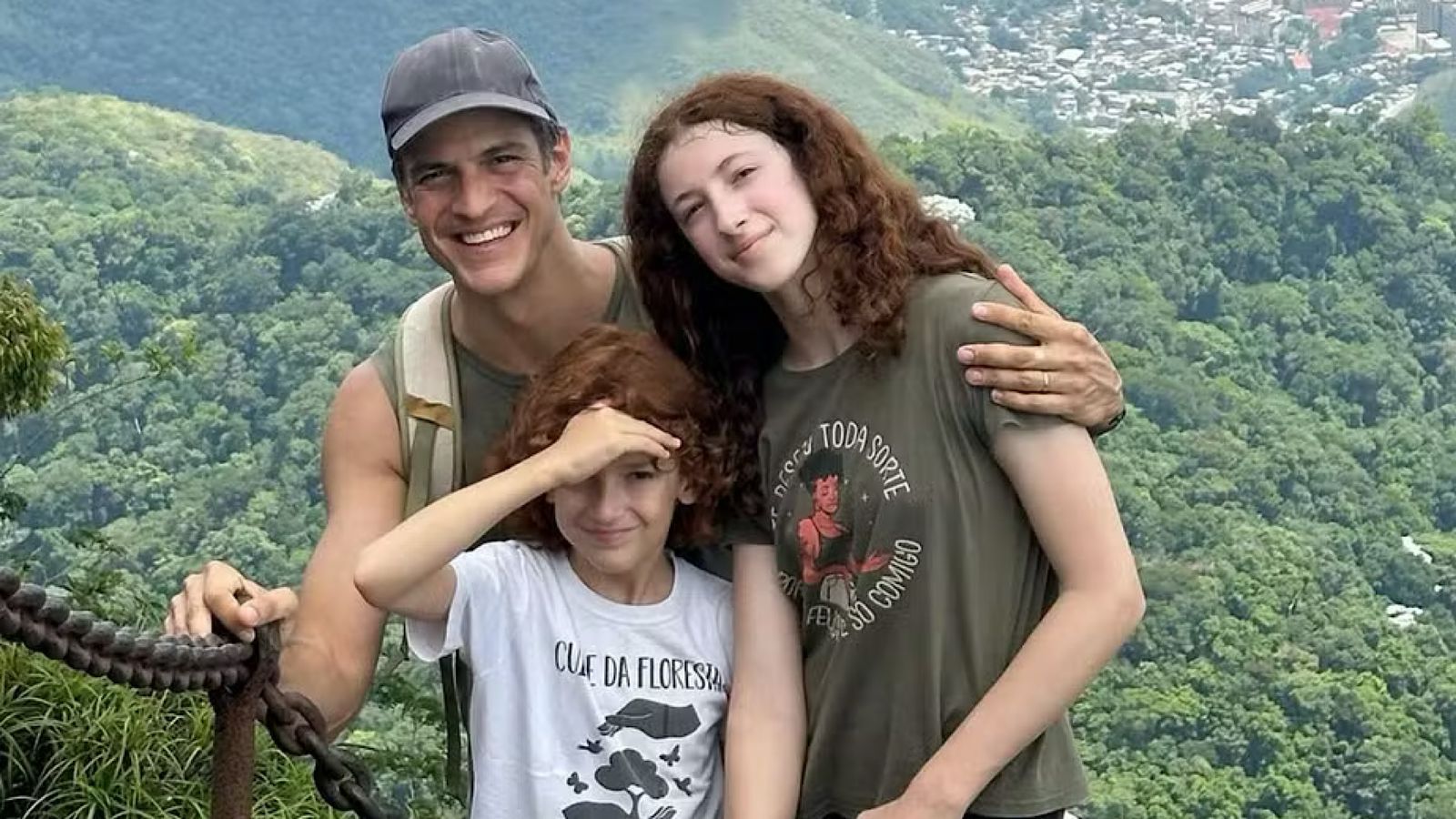 Mateus Solano confessa aprendizado com a paternidade: ‘Me tornando pai ao longo dos anos’