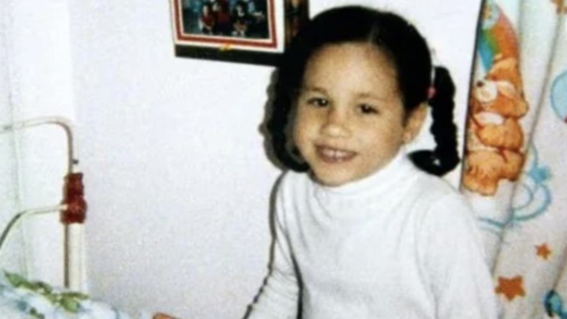 Você sabe quem é? A menina completou 43 anos nesta semana