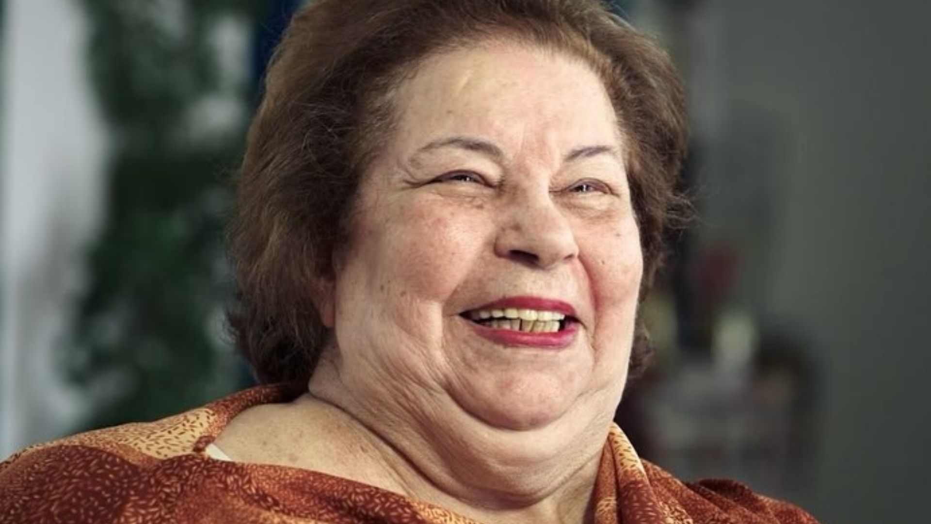Nana Caymmi retorna ao hospital horas após receber alta