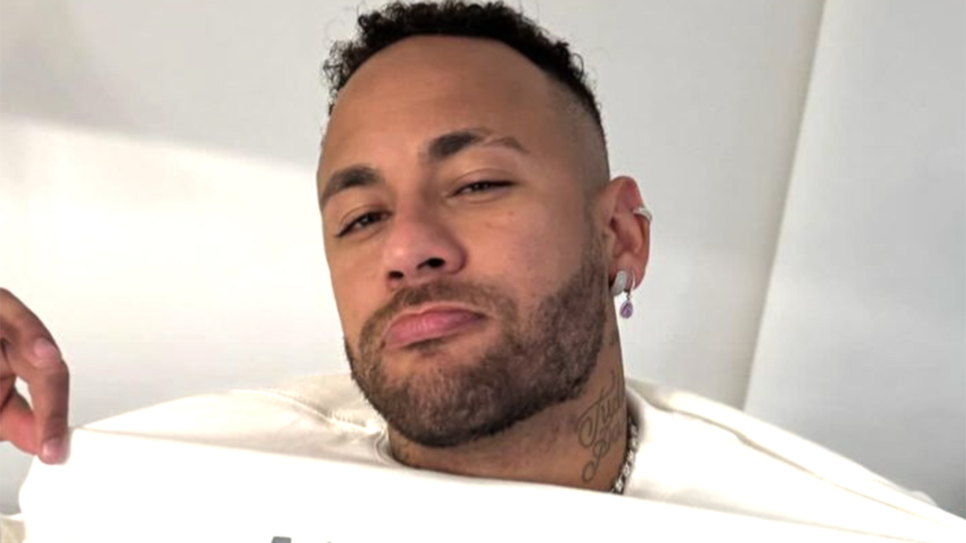 Filha caçula de Neymar Jr, Helena, aparece em nova foto encantadora
