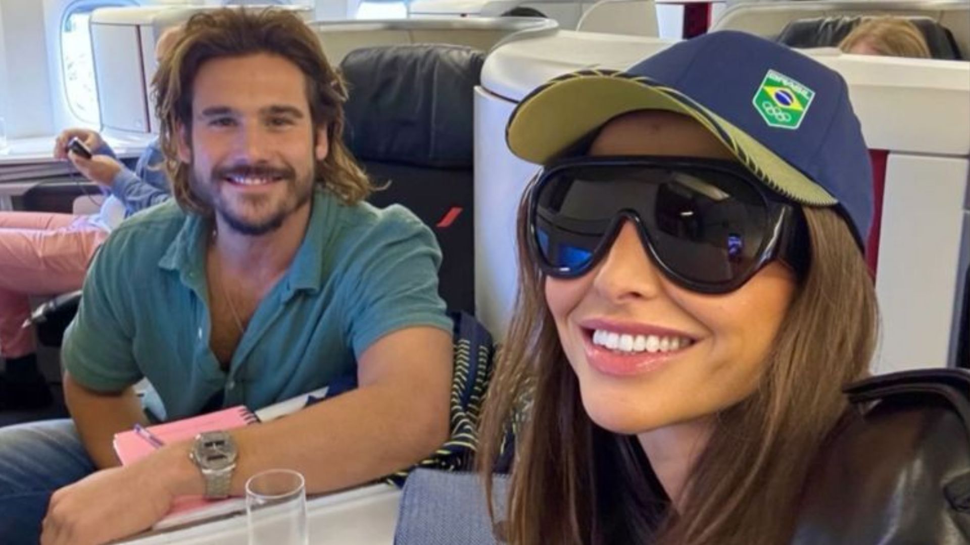 Sabrina Sato desembarca em Paris para prestigiar Nicolas Prattes em maratona