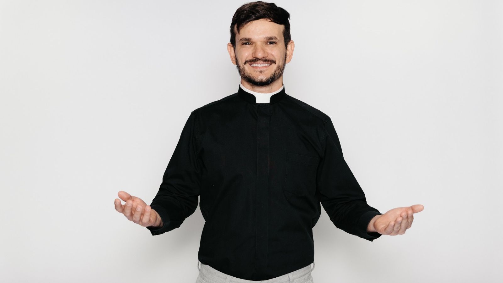 Padre Patrick relembra vitória contra a depressão: ‘Entendi que a vida é um dom’