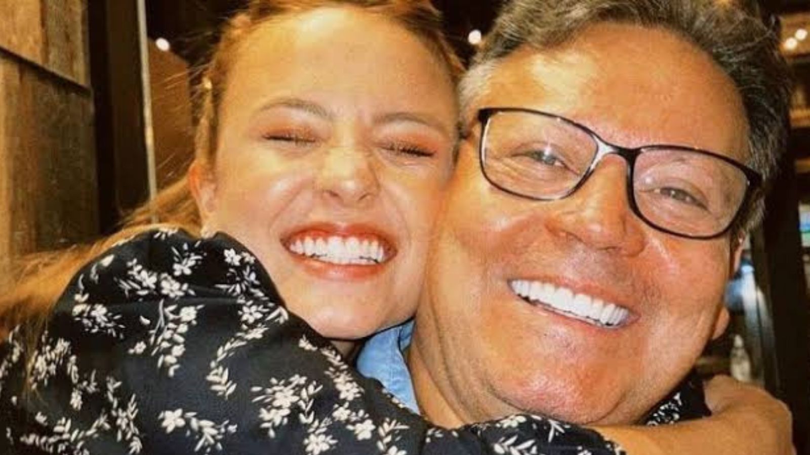 Pai de Larissa Manoela revive homenagem antiga da filha no Dia dos Pais: ‘Papai’