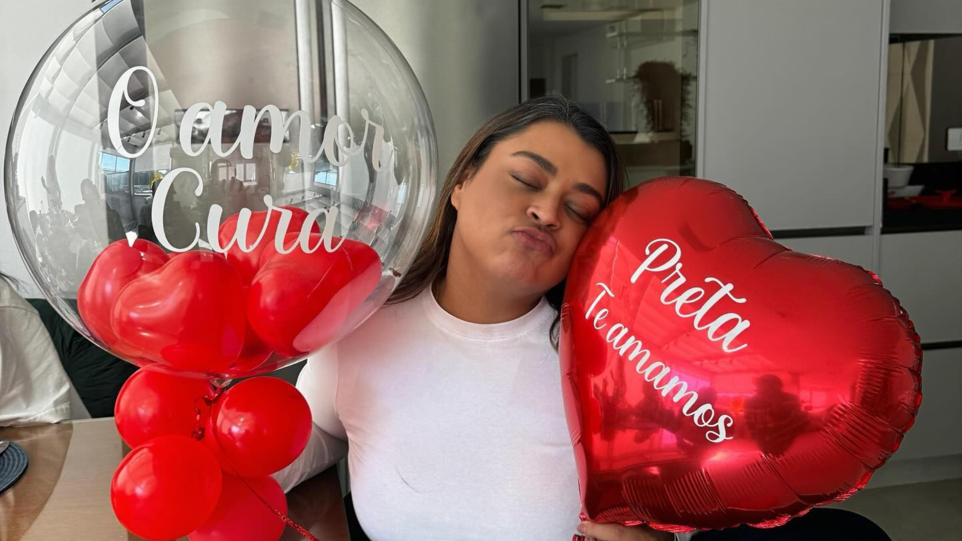 Preta Gil reflete sobre apoio de amigos e familiares de volta ao tratamento do câncer
