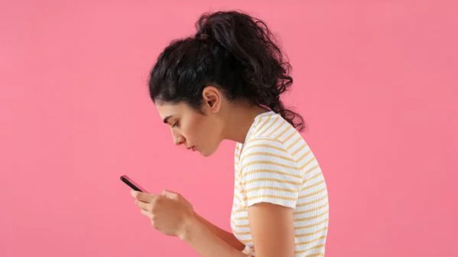 O que é a síndrome do pescoço do digitador? Médico explica
