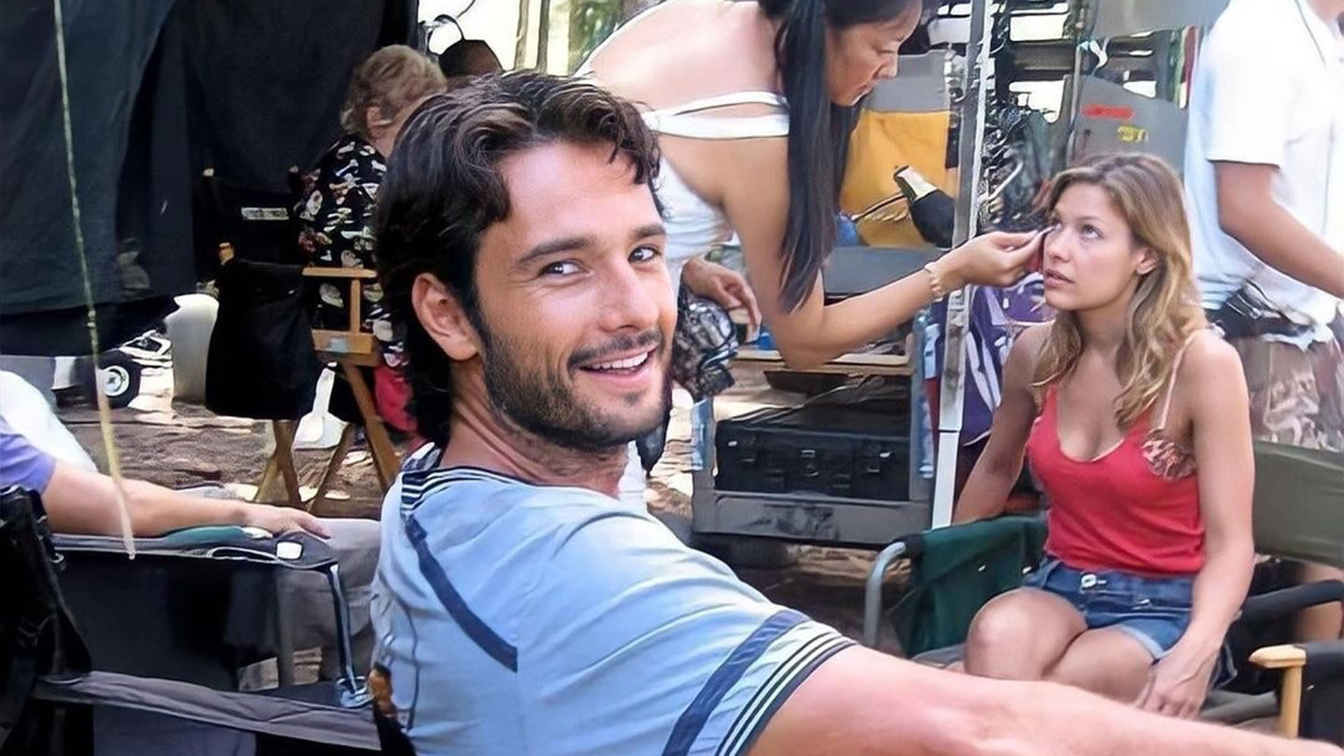 Rodrigo Santoro resgata fotos dos bastidores de Lost: ‘Boas recordações’
