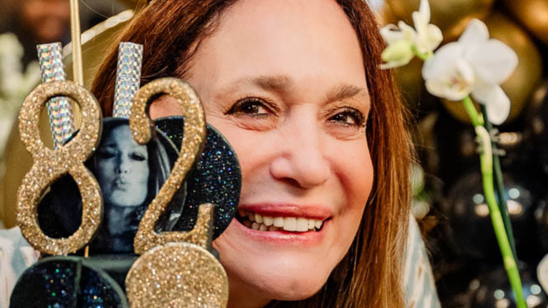 Veja o bolo de aniversário sofisticado de Susana Vieira nos EUA