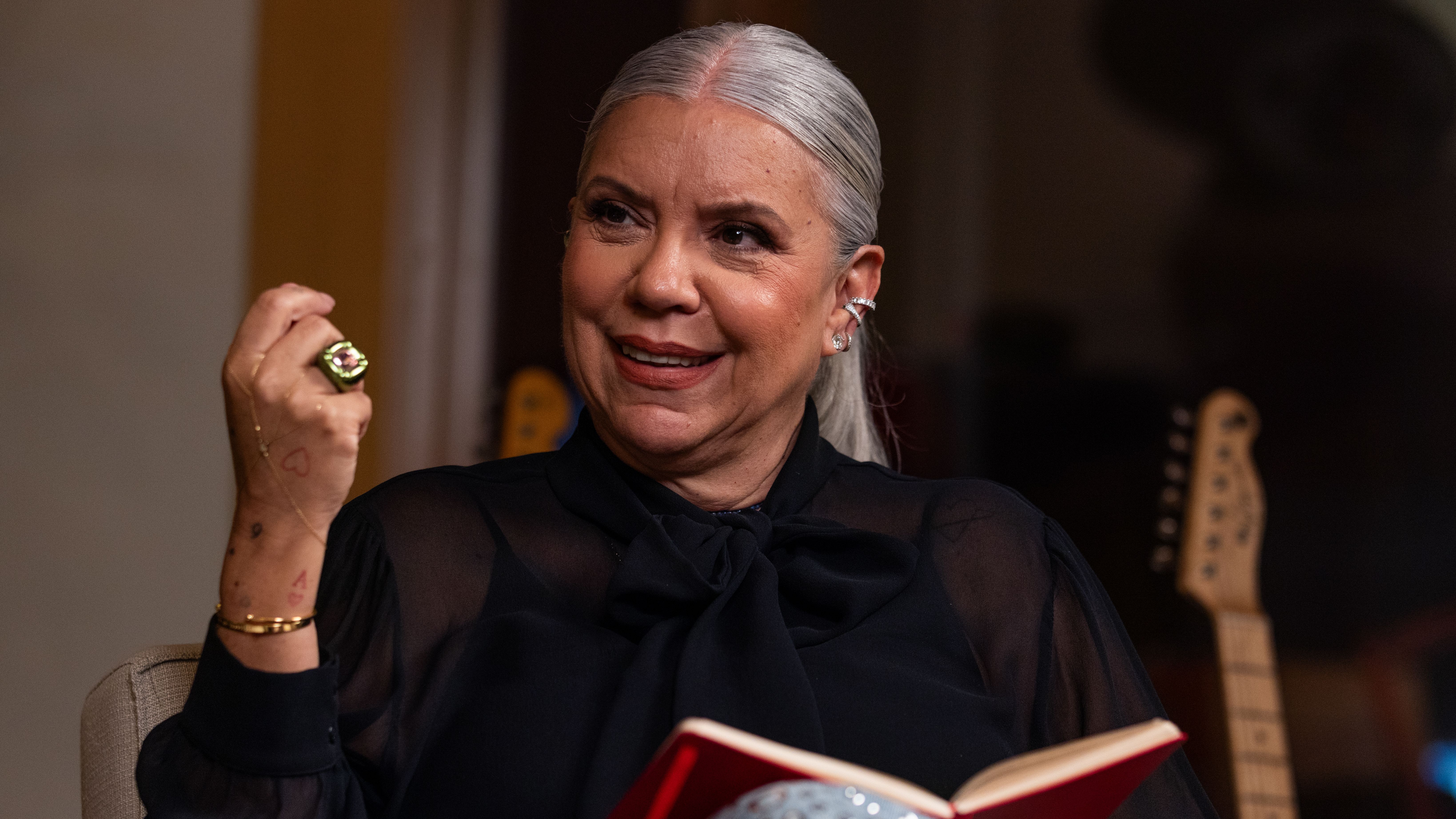 Astrid Fontenelle assume dar conselhos para filho adolescente: ‘Palavra polêmica’