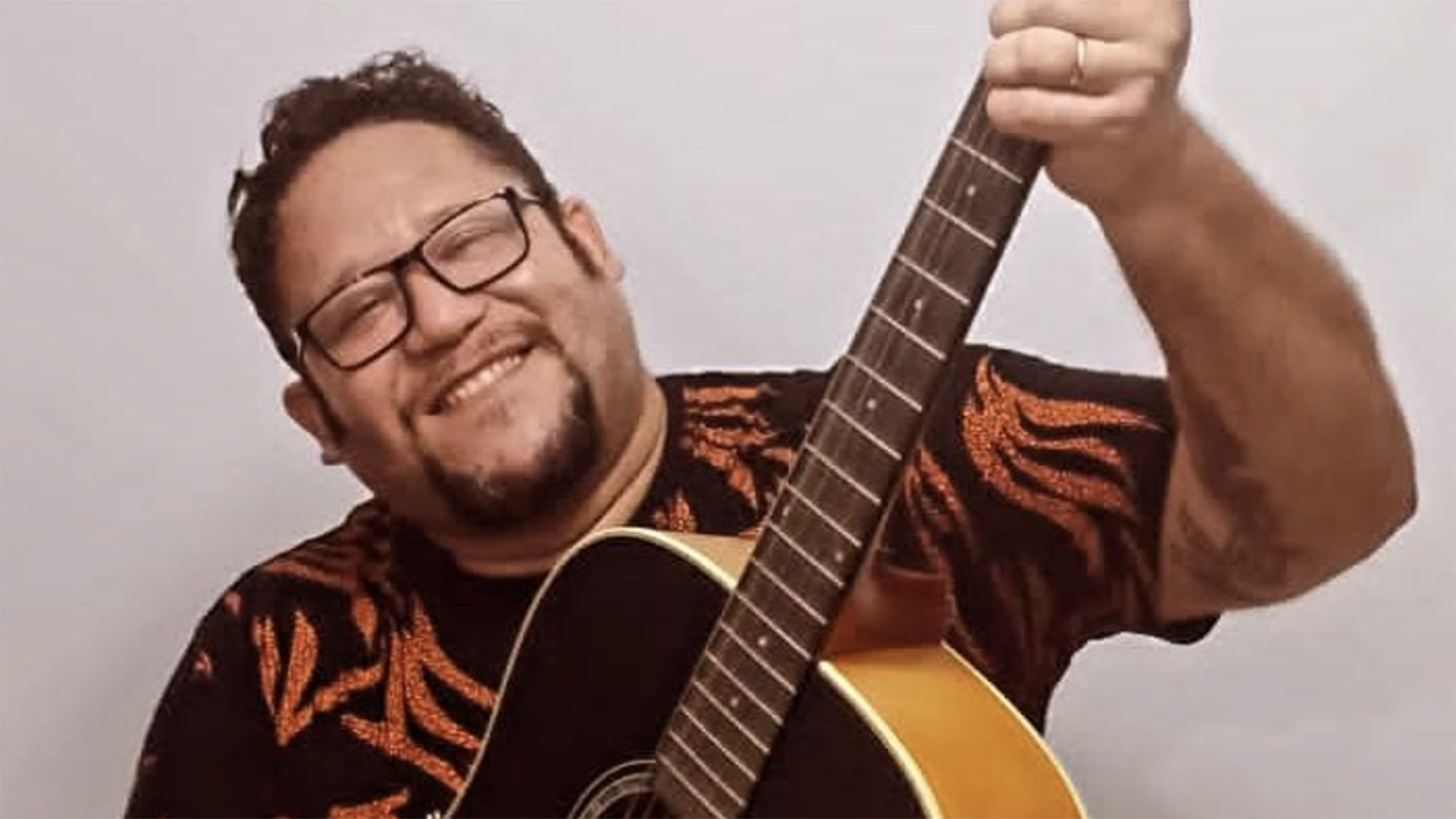 Morre Carlos Berg, cantor e compositor maranhense, aos 47 anos