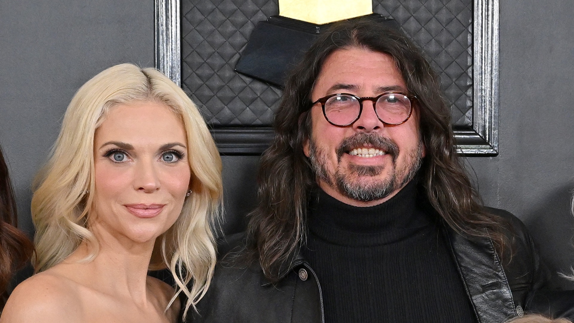 Esposa de Dave Grohl, do Foo Fighters, já sabia da traição, afirmam amigos