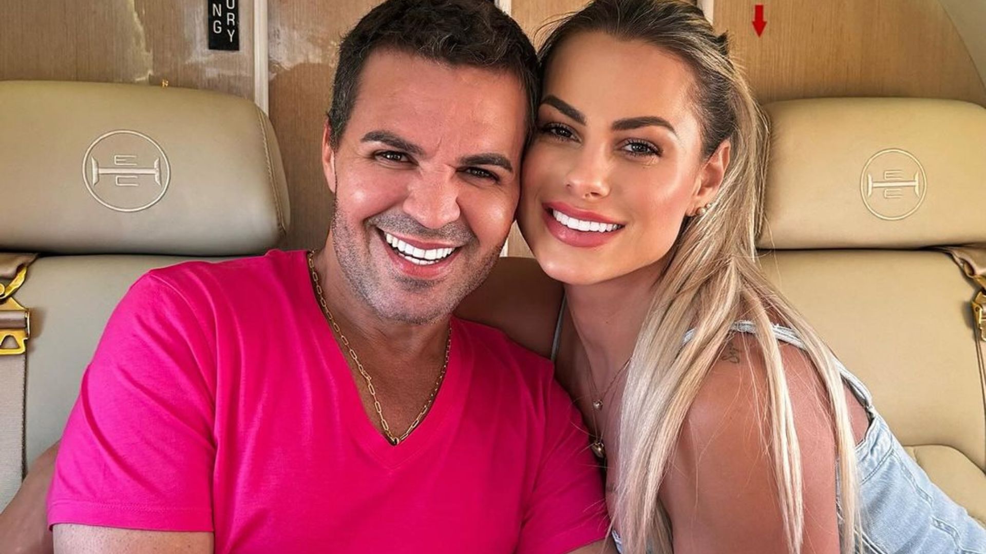 Eduardo Costa ganha carro da esposa e faz declaração