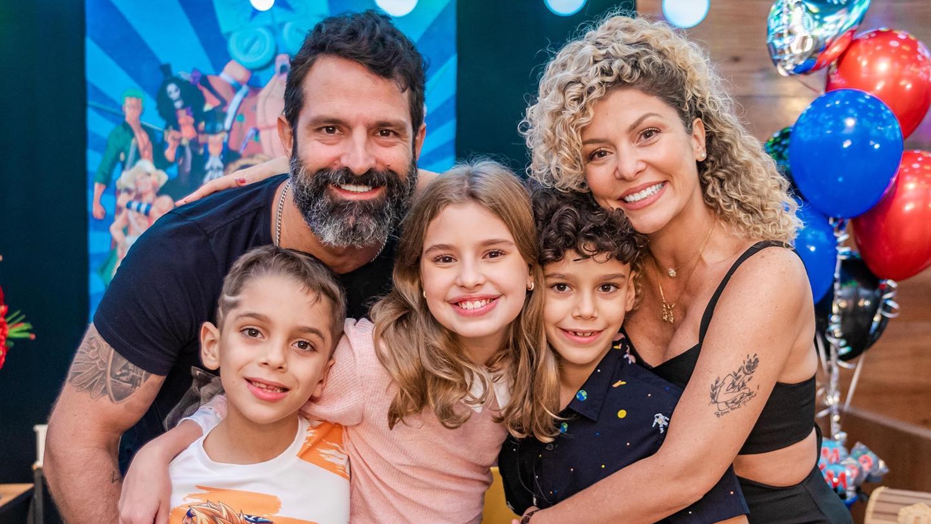 Iran Malfitano entrega como é a relação com filhos de Bárbara Borges: ‘Uma família’