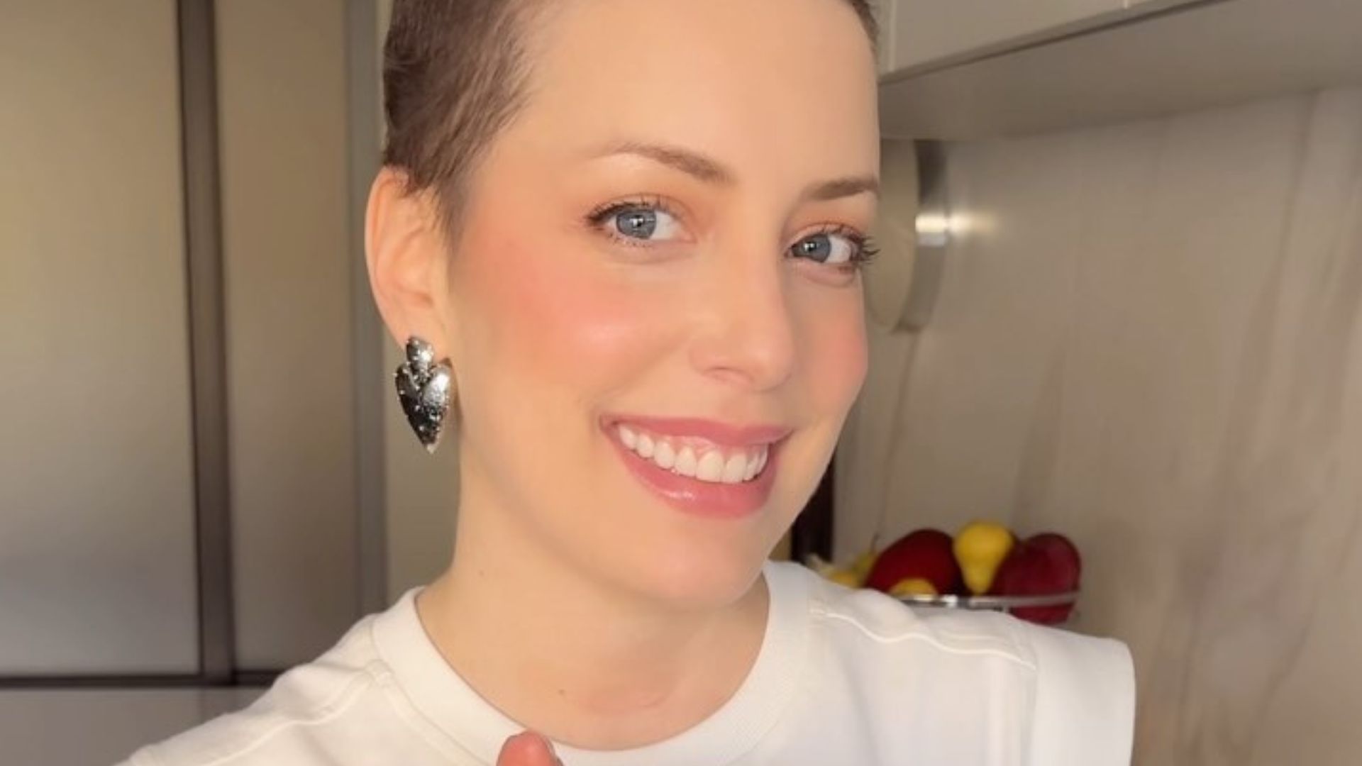 Fabiana Justus celebra nova fase em tratamento contra o câncer: ‘Como esperei’