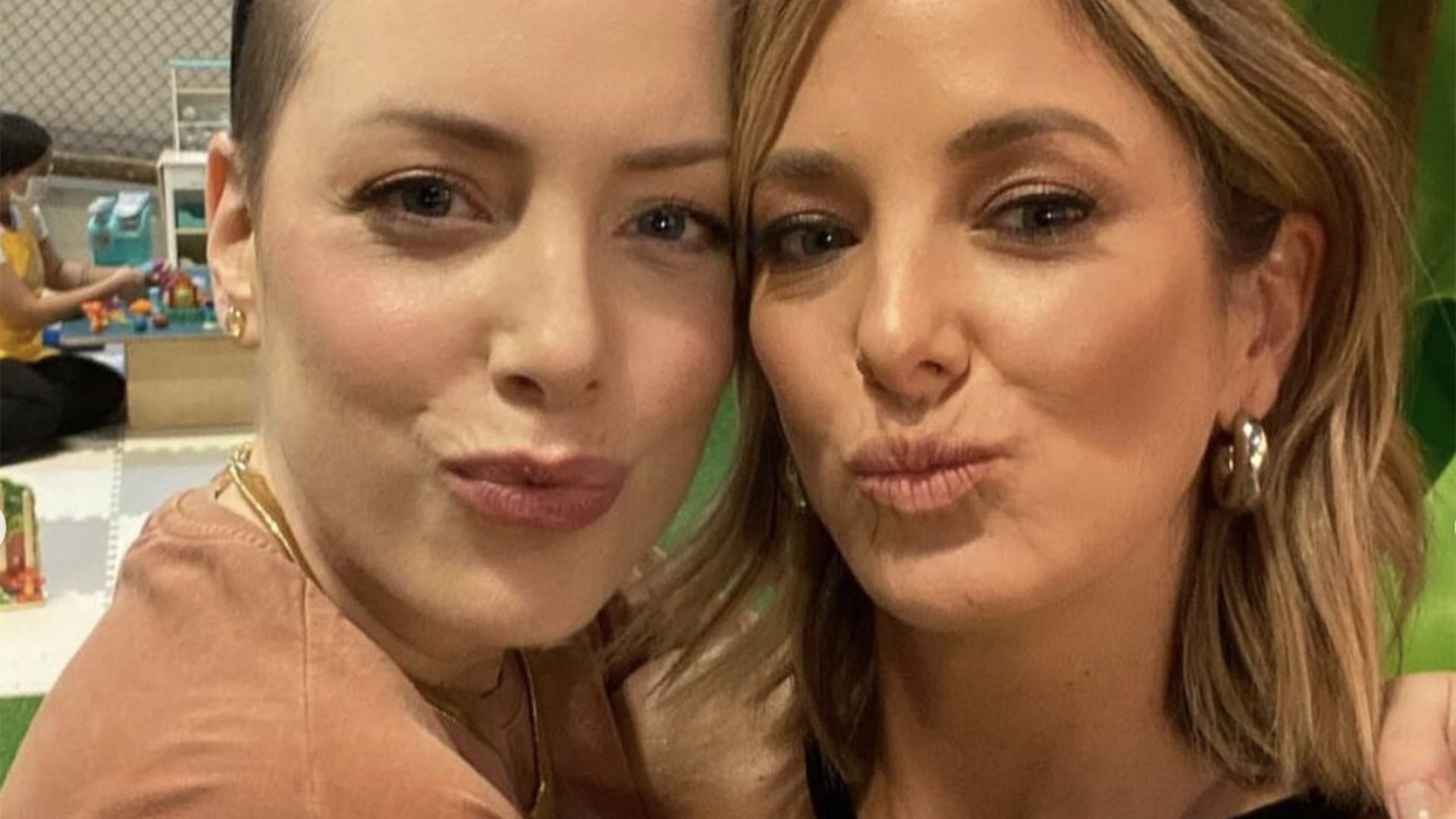 Ticiane Pinheiro entrega ‘tradição’ com a ex-enteada Fabiana Justus