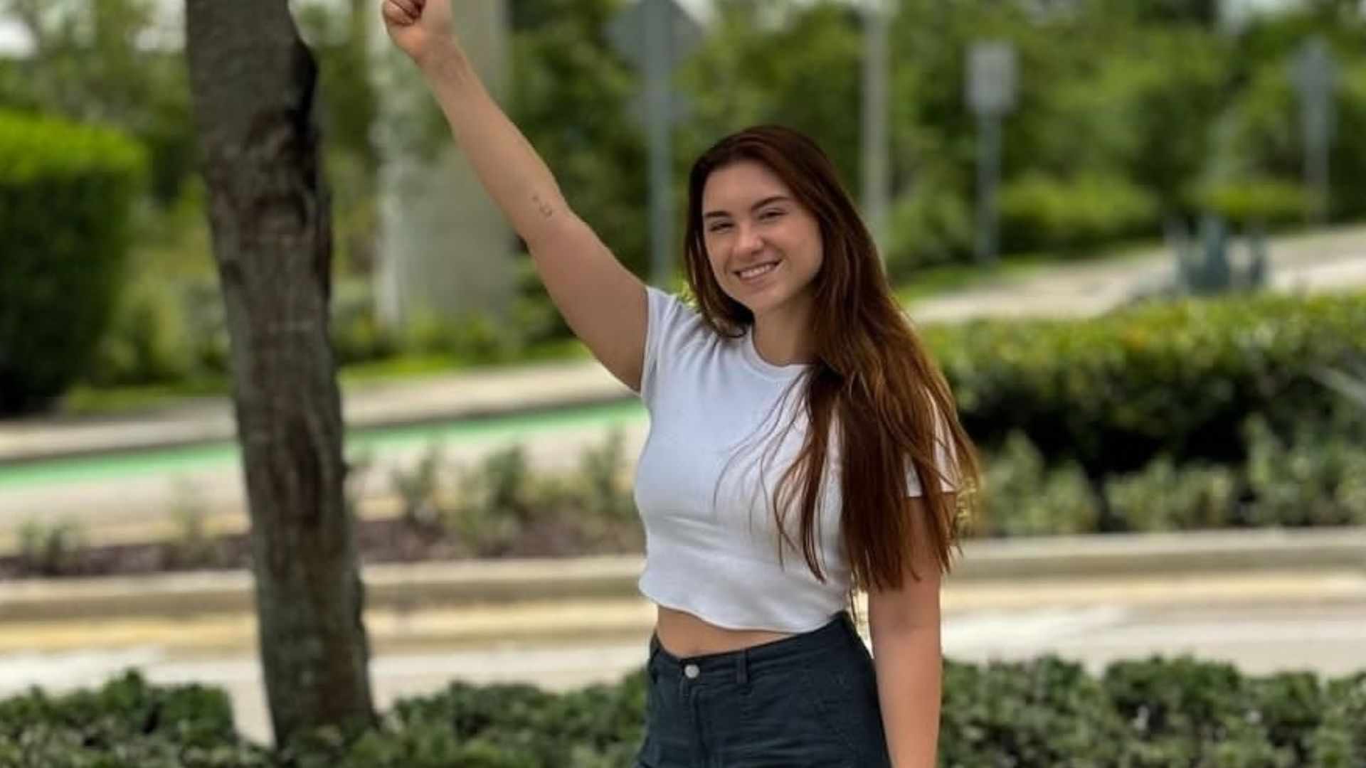 Filha de Gugu comemora realização de sonho nos EUA: ‘Oficialmente’