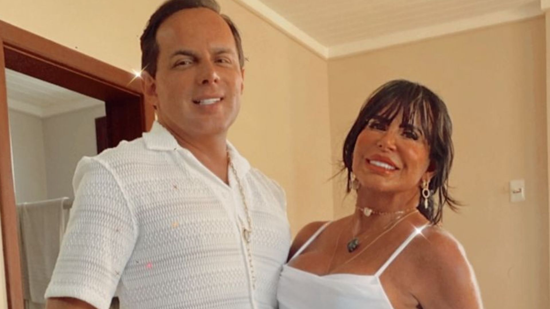 Gretchen revela motivo para ter se casado no dia do aniversário do marido