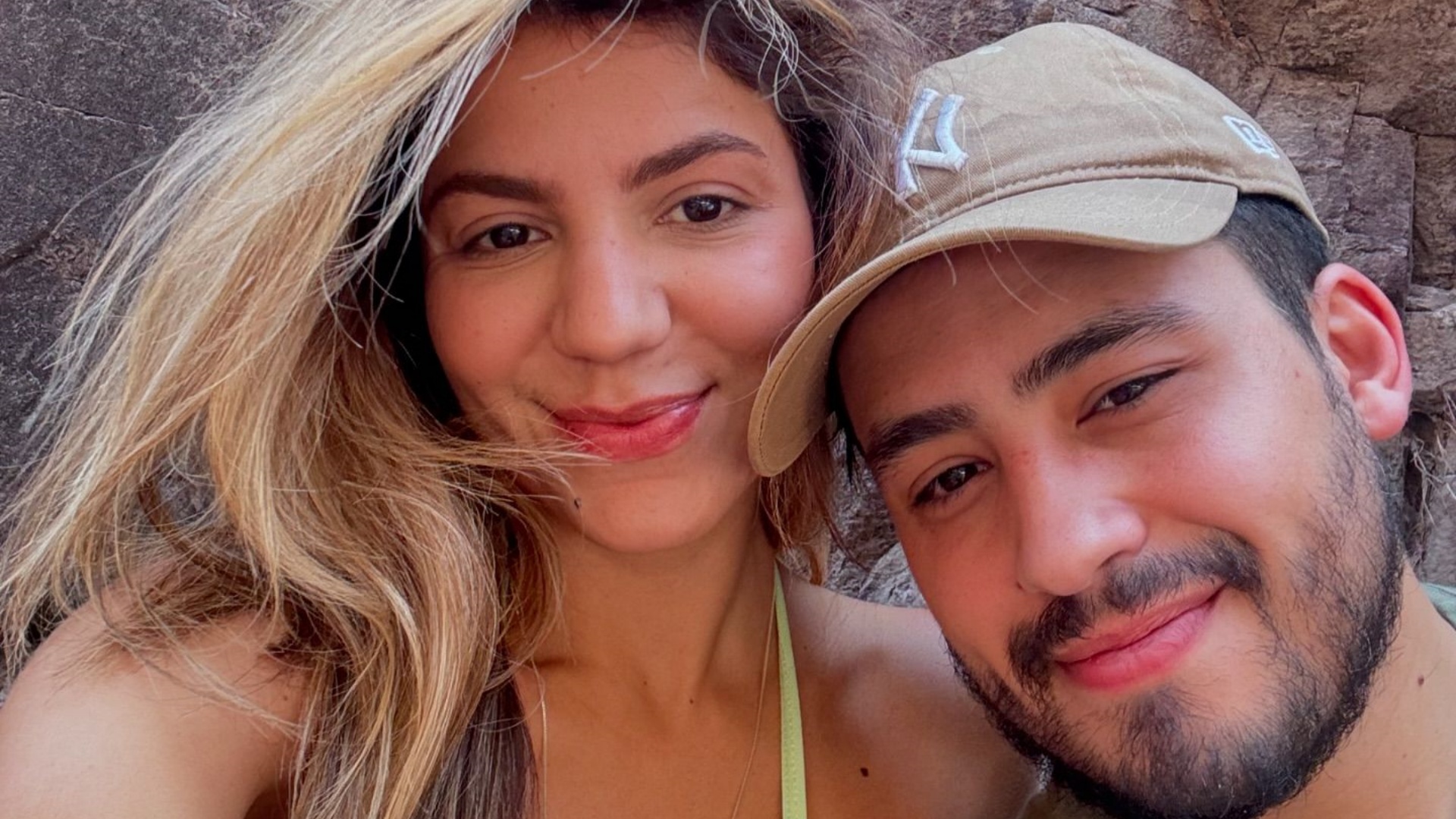 Hariany Almeida realiza desejo ao lado do namorado, filho do cantor Leonardo
