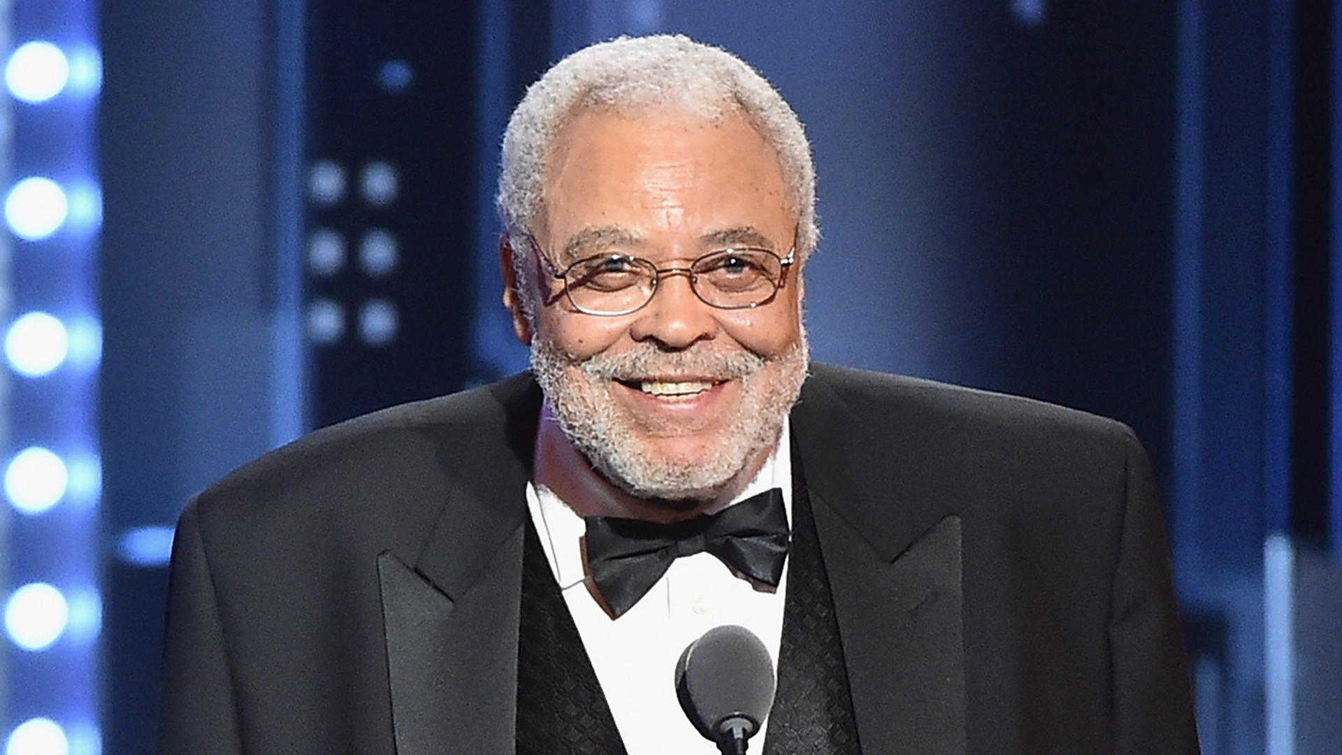 Voz de Darth Vader, James Earl Jones morre aos 93 anos