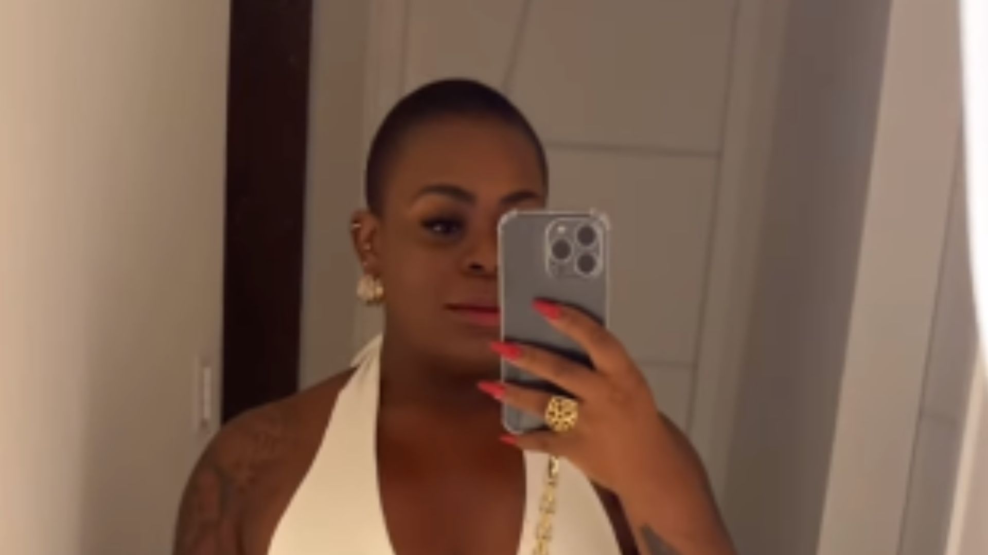 Jojo Todynho aposta em look decotadíssimo após perder 54 kg
