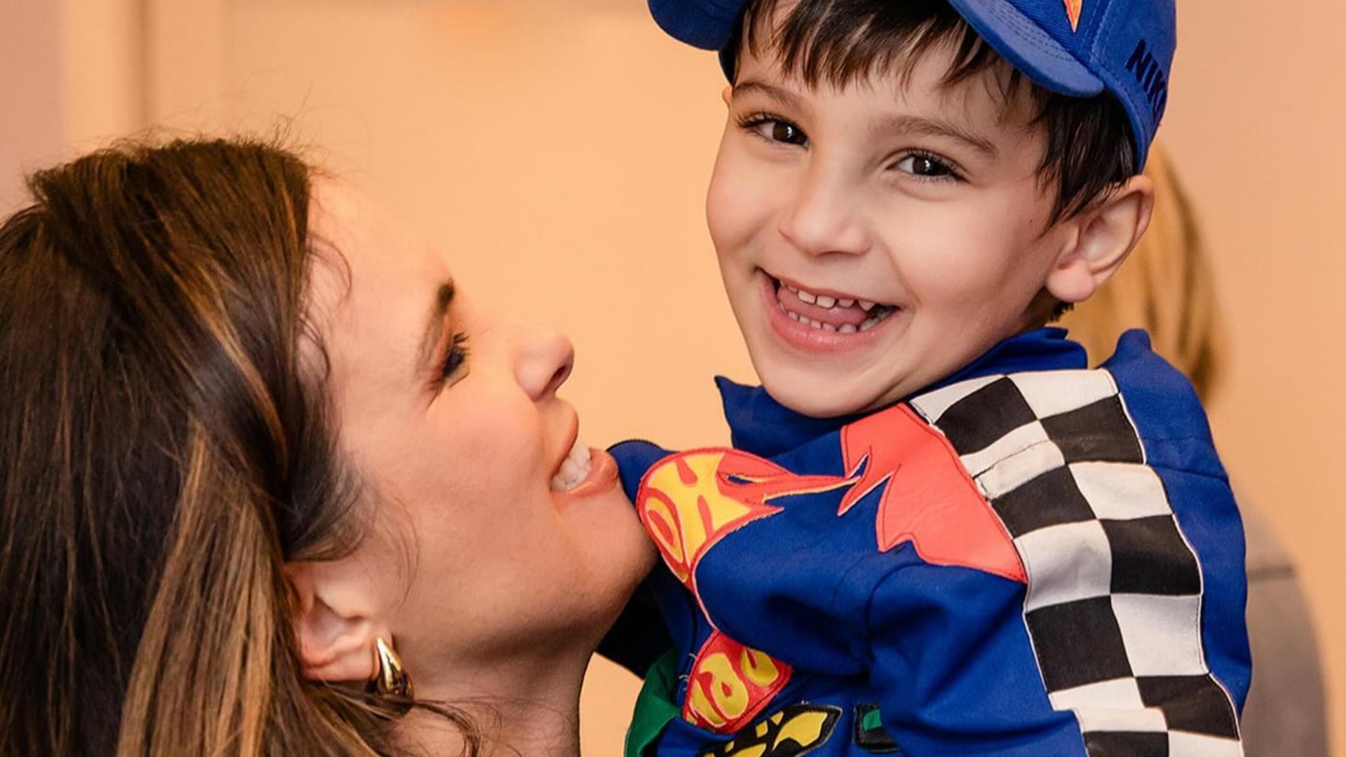 Kamilla Salgado mostra festa de aniversário do filho e presta homenagem: “Seja feliz”
