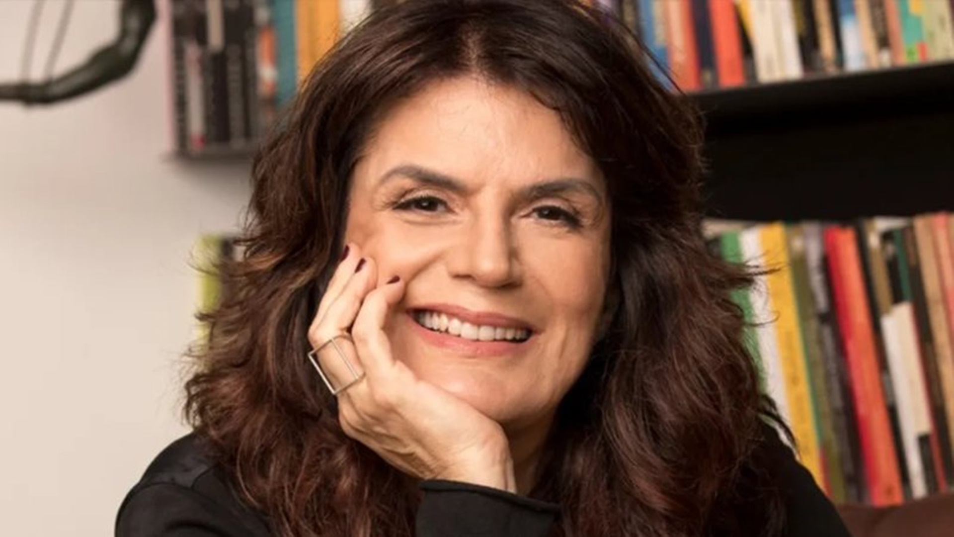 Lícia Manzo tem tudo para ser sucesso no streaming após deixar a TV Globo