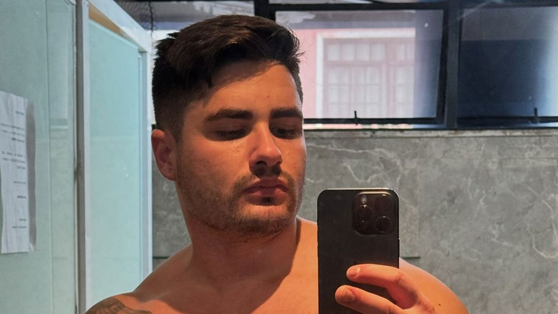 Lucas Souza abre o jogo sobre ter namoro com homem
