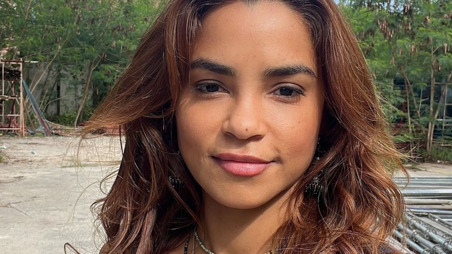 De férias, Lucy Alves compartilha vídeo de viagem: ‘Surreal’