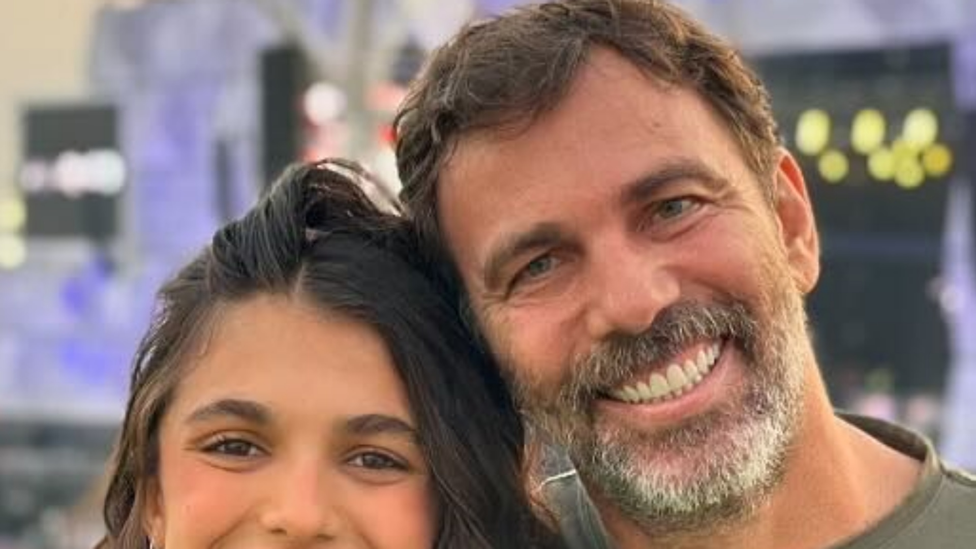 Ela cresceu! Marcelo Faria curte Rock in Rio com a filha