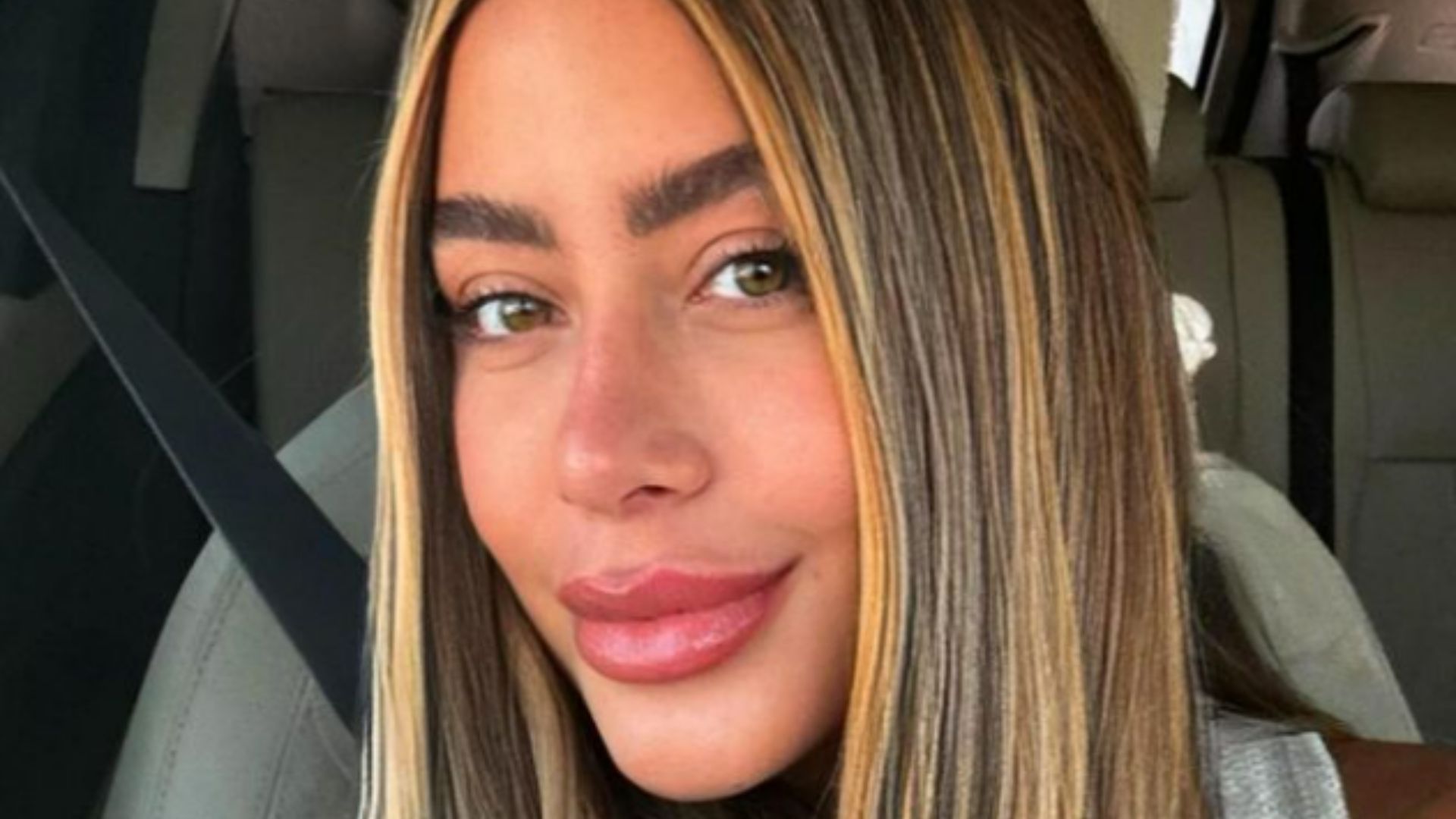 Irmã de Neymar, Rafaella Santos abre álbum de fotos com os três sobrinhos