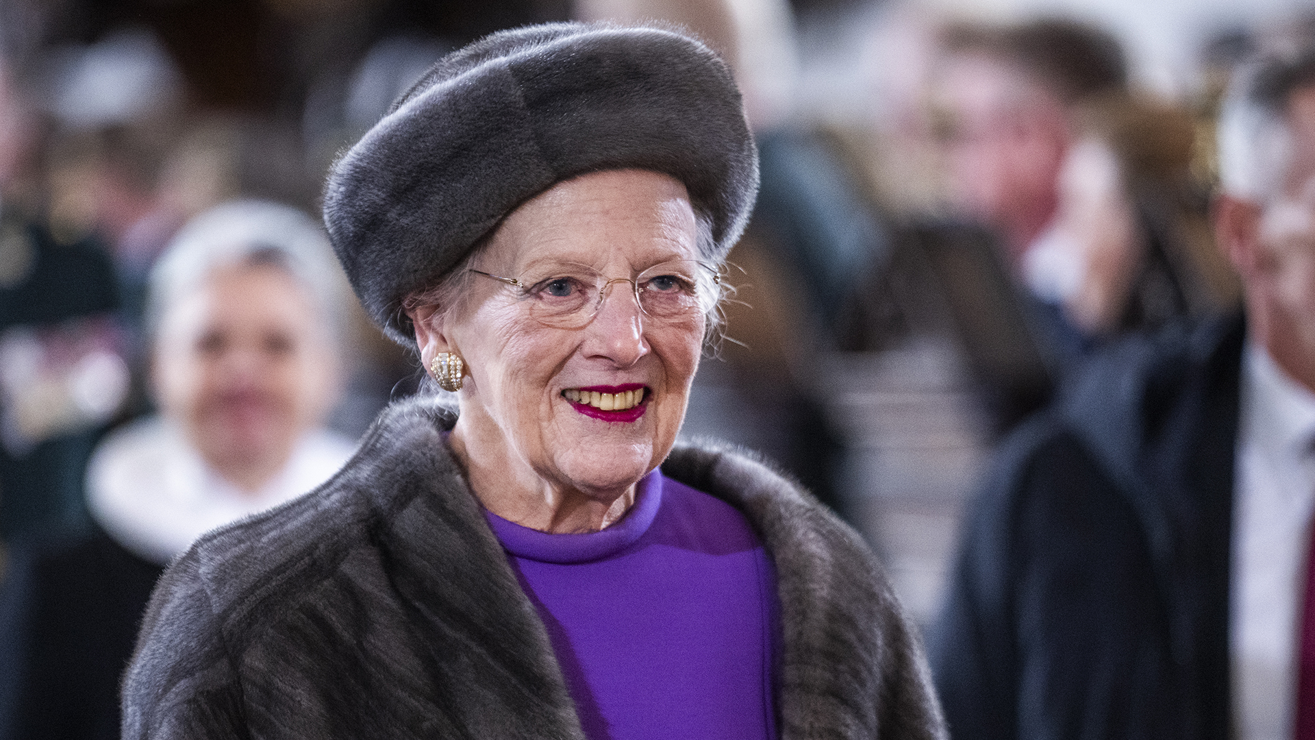 Rainha Margrethe, da Dinamarca, sofre acidente doméstico