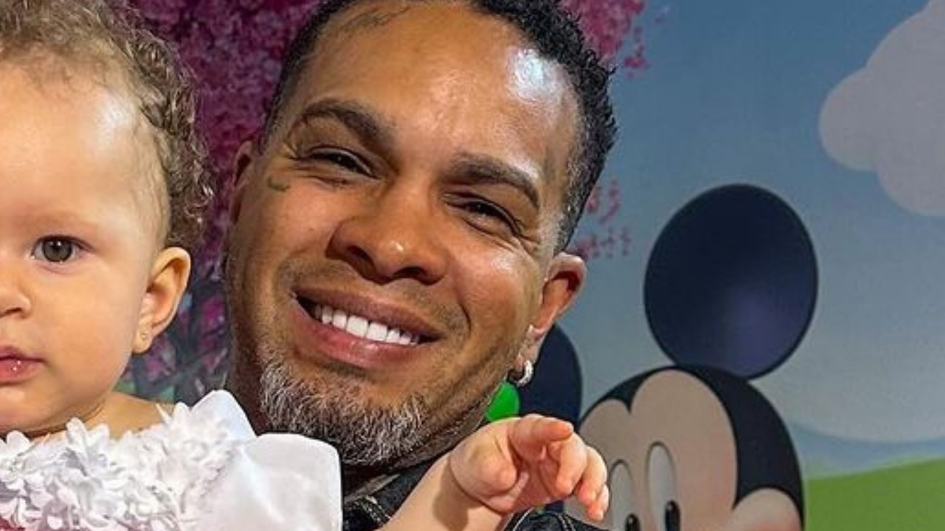 Rodriguinho encanta ao celebrar aniversário de 1 ano da neta: ‘Bonequinha’
