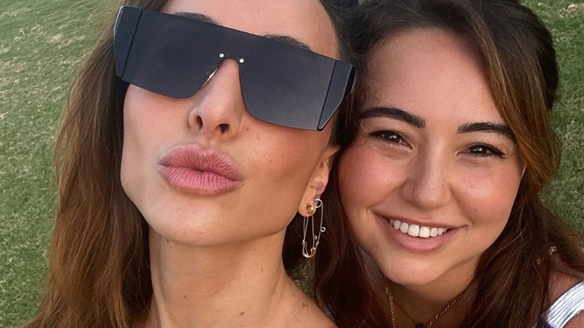 Sabrina Sato emociona com declaração para a irmã: ‘Minha heroína’