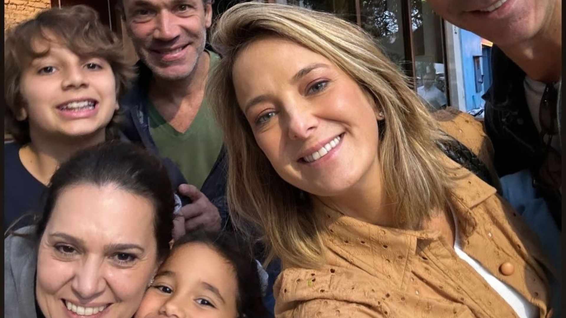 Ticiane Pinheiro mostra encontro com irmão e cunhada de Cesar Tralli