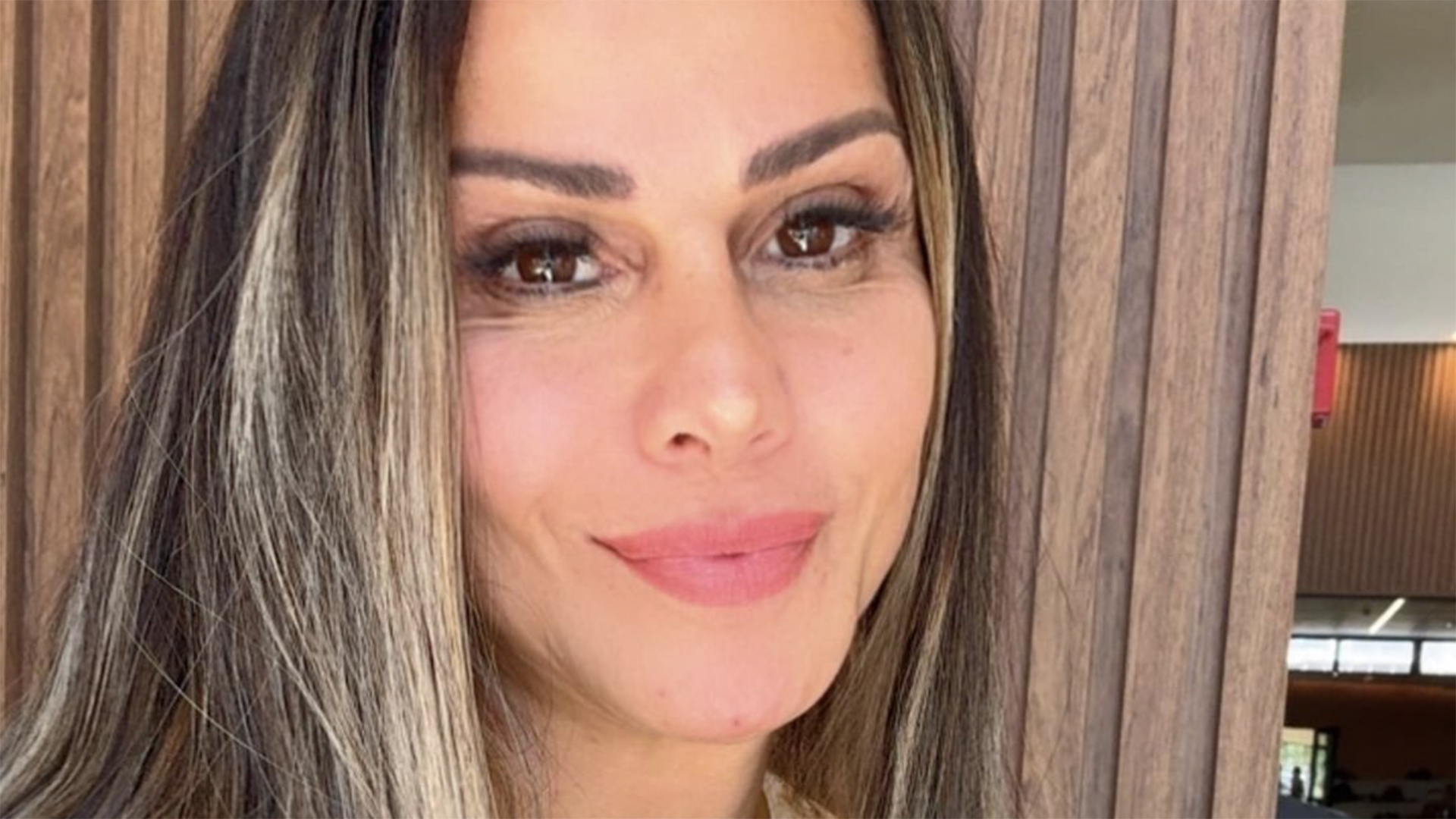 Viviane Araújo ganha presente especial em estreia de novela da Globo