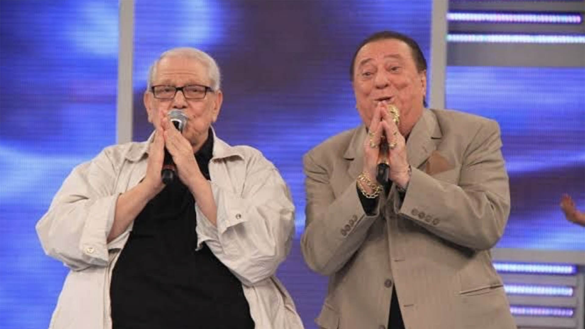 Raul Gil emociona ao se despedir de Ary Toledo: ‘Dor imensa’