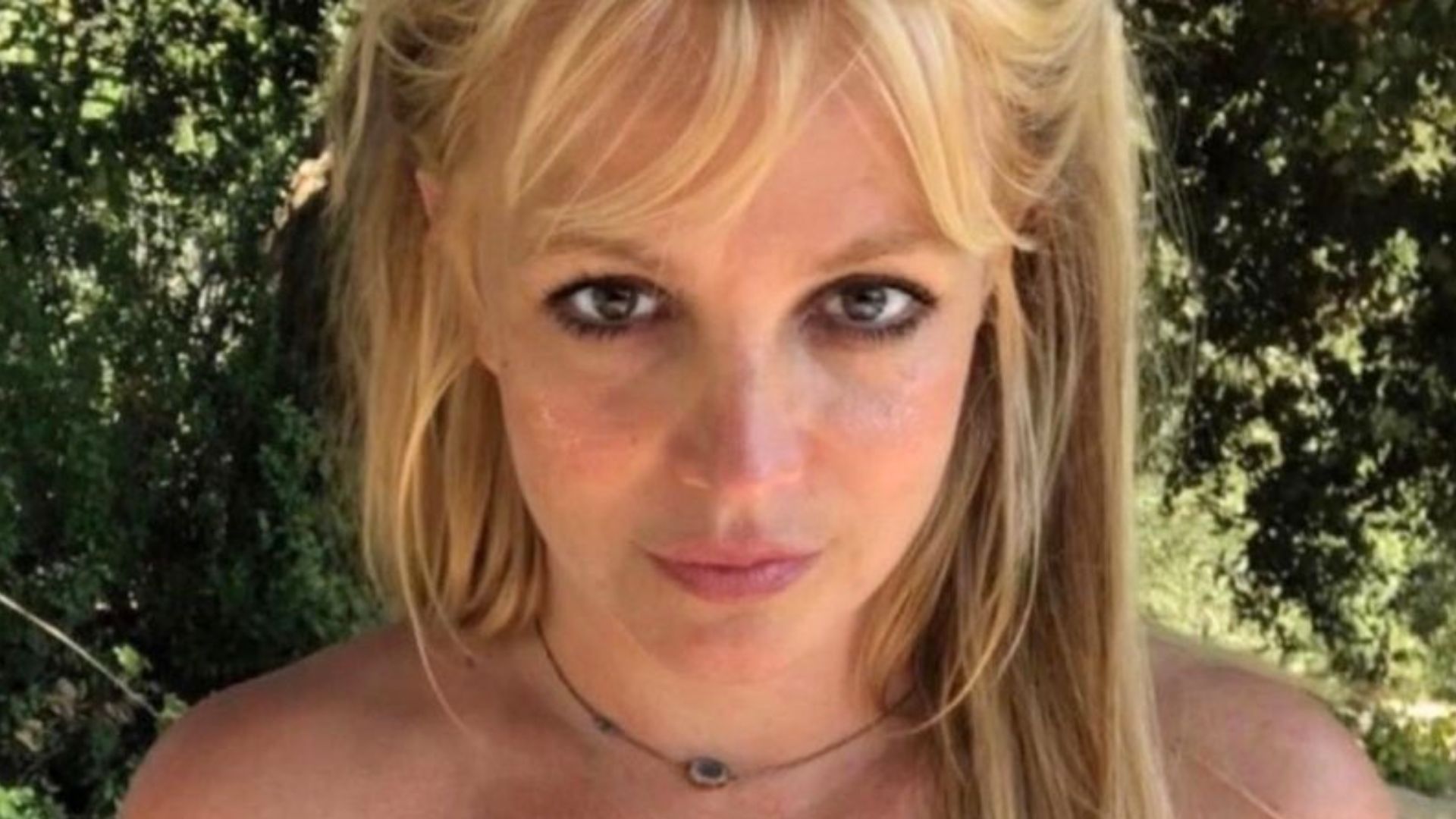 Britney Spears relata acidente com fogo: ‘Explodiu na minha cara’