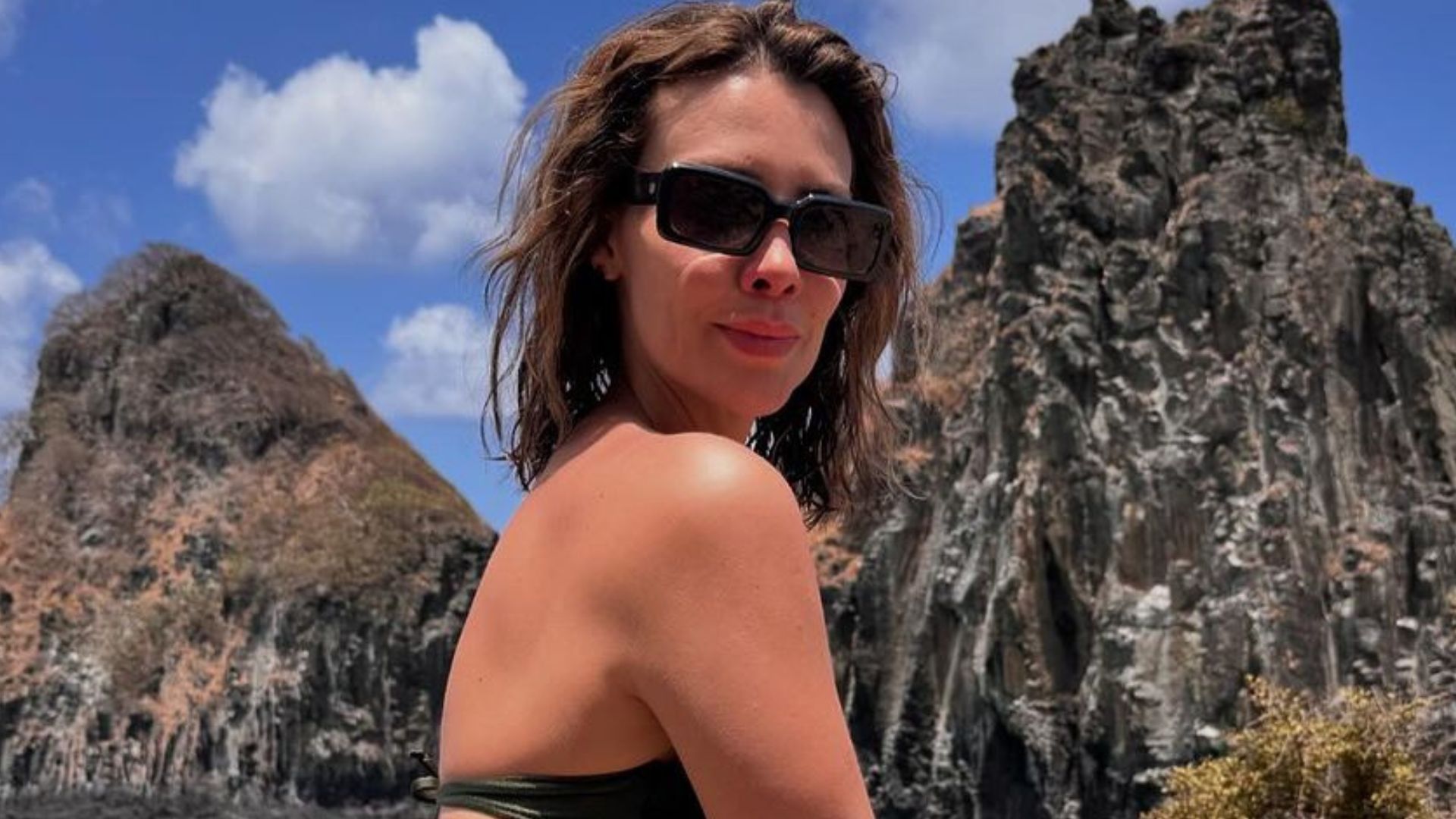 Camila Rodrigues chama atenção com cliques em Noronha: ‘Muito linda’